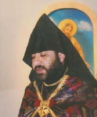 АРХИМАНДРИТ ИСАХАК  ПОХОСЯН ЩЕ ОТСЛУЖИ ВЪВ ВАРНА ТЪРЖЕСТВЕНА ЛИТУРГИЯ